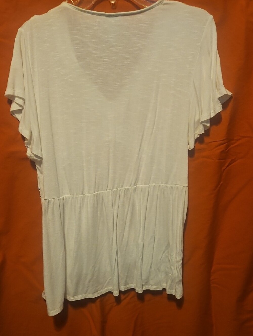 Knox Rose White V-Neck Embroidered Short Sleeve Top - Picture 5 of 6